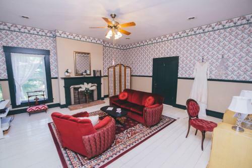 Old Caledonian Bed & Breakfast