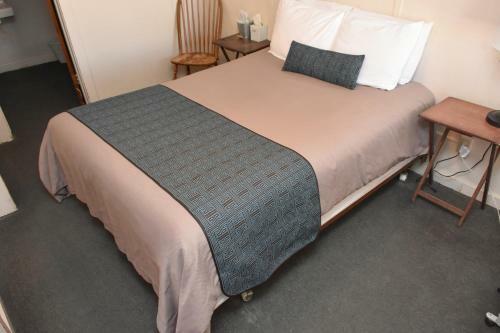 Panamint Springs Motel & Tents
