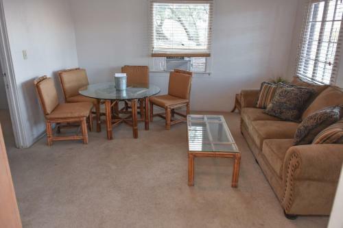 Panamint Springs Motel & Tents