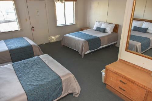 Panamint Springs Motel & Tents