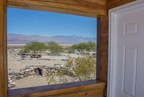 Panamint Springs Motel & Tents