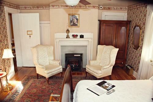 Posada The Carriage Inn Bed And Breakfast