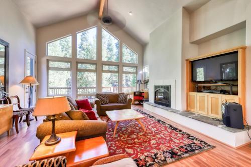 Wagon Wheel Lodge