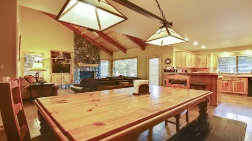 Topflite 14 Four-bedroom Home
