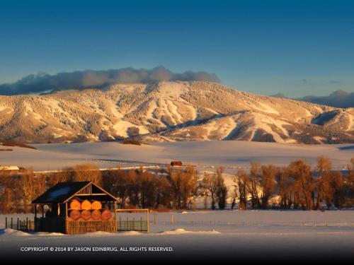 Storm Meadows East Slopeside - Se066