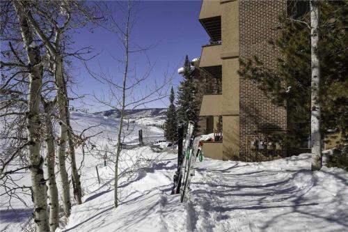 Storm Meadows East Slopeside - Se066