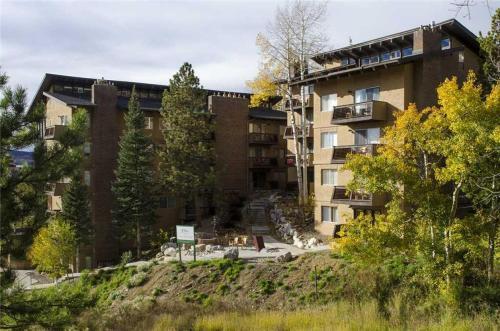Storm Meadows East Slopeside - Se066
