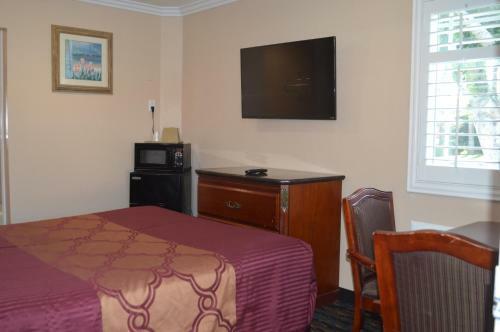 Hotel Tustin Motor Lodge