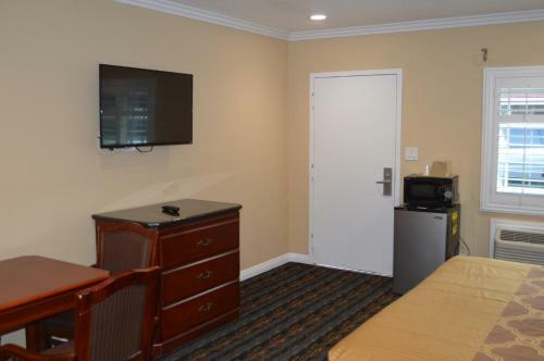 Hotel Tustin Motor Lodge