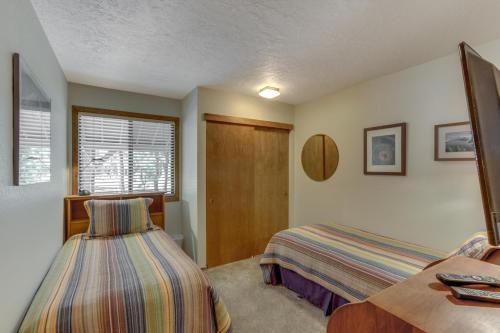13 Tamarack