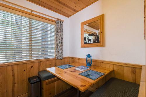 Bed & Breakfast Fireside Lodge