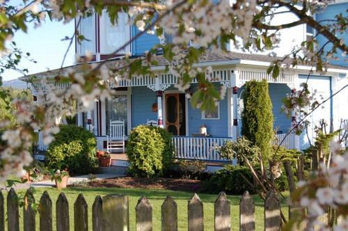 Sundara West B&B