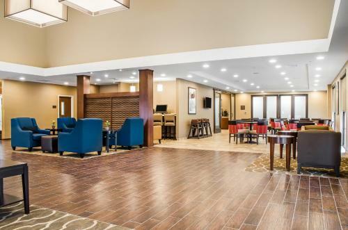 Hotel Comfort Suites Manheim - Lancaster