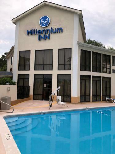 Hotel Millennium Inn