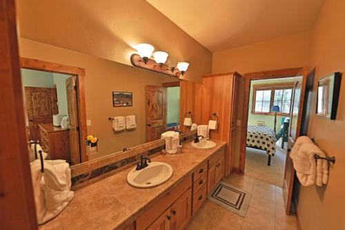Juniper House Home