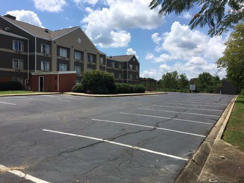 Hotel Budgetel Inns & Suites