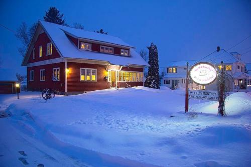 Old Iron Inn Bed And Breakfast