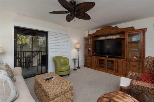 Apartamento East Gulf Condo #442