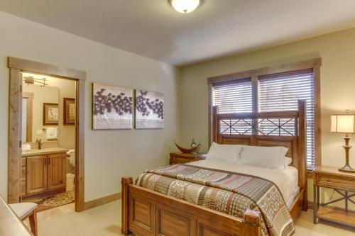 Sunriver Luxury Caldera Home With Golf Course Views