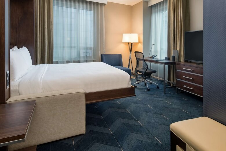 Hotel Embassy Suites By Hilton Seattle Downtown Pioneer Square