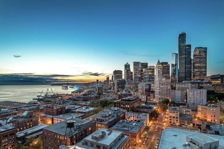 Hotel Embassy Suites By Hilton Seattle Downtown Pioneer Square