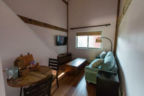Bed & Breakfast Inn At Tyler Hill