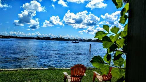 Boca Ciega Bay Apartment