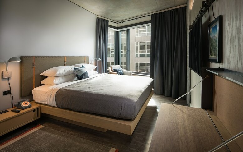 Hotel Moxy Seattle Downtown
