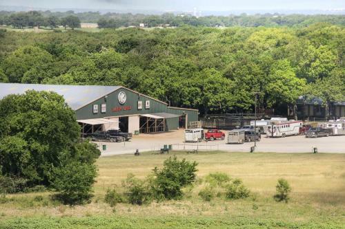 Hostal Nrs Event Center & Guest Ranch