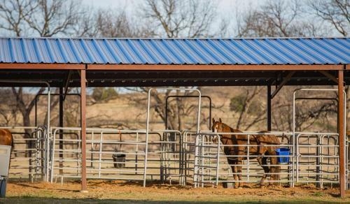 Hostal Nrs Event Center & Guest Ranch