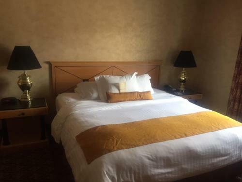 Hotel The Bertram Inn & Conf Ctr Trademark Collection By Wyndham