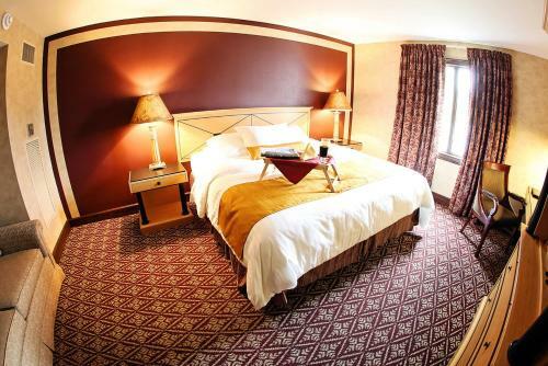 Hotel The Bertram Inn & Conf Ctr Trademark Collection By Wyndham
