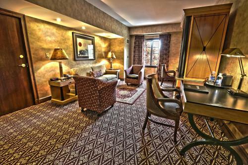 Hotel The Bertram Inn & Conf Ctr Trademark Collection By Wyndham