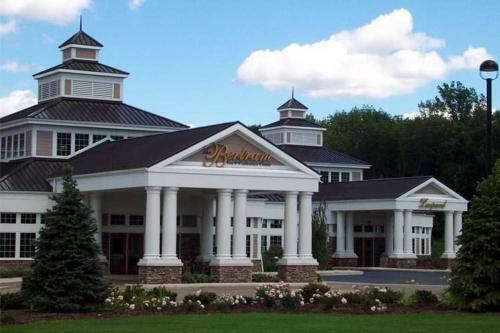 Hotel The Bertram Inn & Conf Ctr Trademark Collection By Wyndham