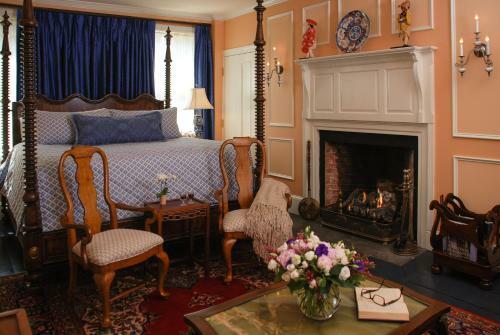 Bed & Breakfast Inn By The Bandstand
