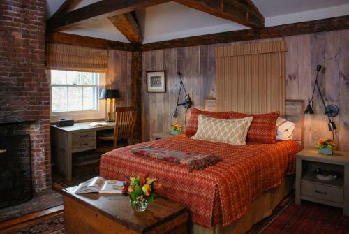 Bed & Breakfast Inn By The Bandstand