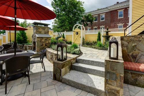 Bed & Breakfast Inn By The Bandstand