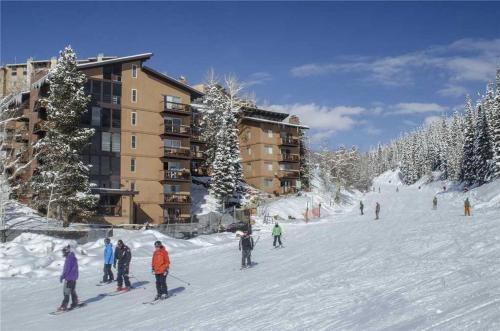 Storm Meadows East Slopeside - Se064