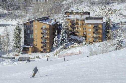 Storm Meadows East Slopeside - Se064