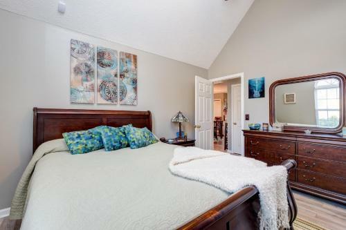 720 Veneta View Home