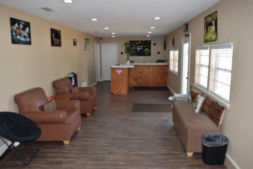 Motel Albany Inn & Rv Campground