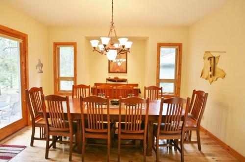 Vine Maple-golf View-5br/4.5ba