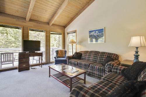 Grouse 6 Five-bedroom Home