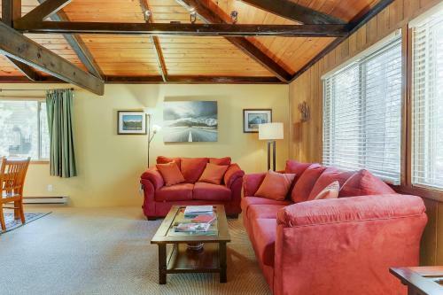 7 Grizzly-ac-hot Tub-2br/2ba