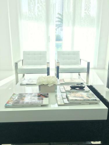Modern Apartment Sunny Isles