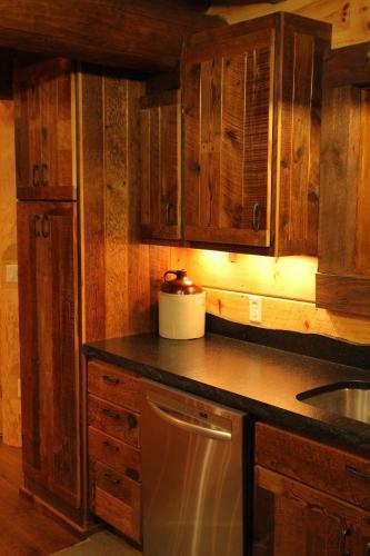 Rustic Cabin Rental