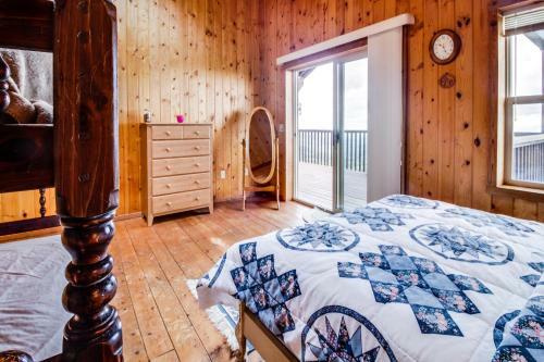 Port Angeles Blue Mountain Lodge With Bunkhouse