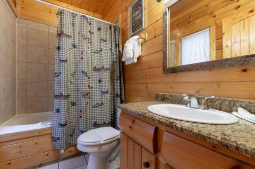 Creekside Getaway
