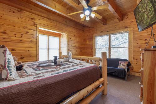 Creekside Getaway