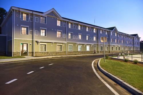 Tiverton Casino Hotel